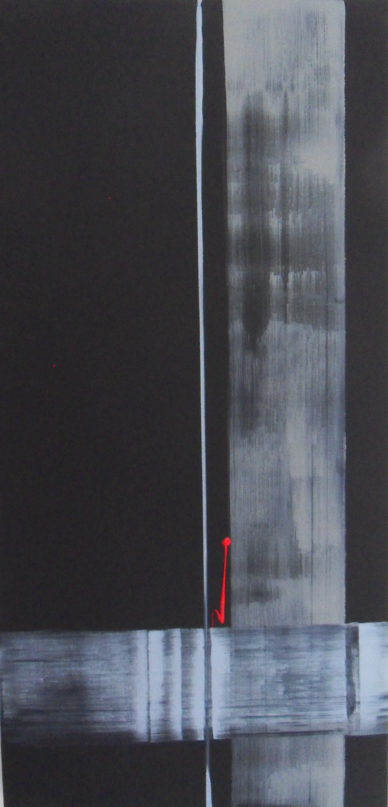 Trame n° 61 — Une large bande grise brossée croise une bande blanche horizontale sur fond noir, avec un petit trait rouge.